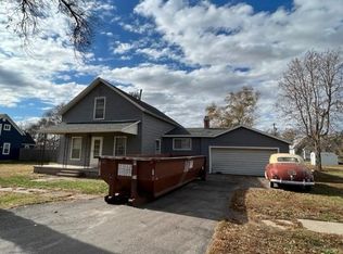 510 D St, Shelton, NE 68876