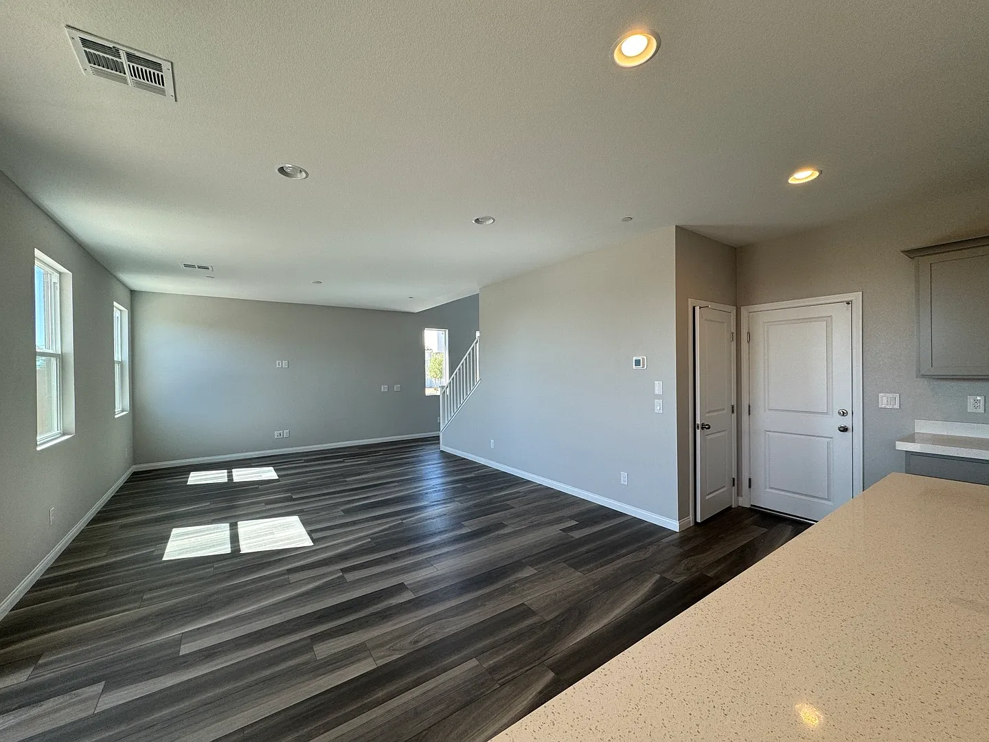 8564 Luse St — Photo 2