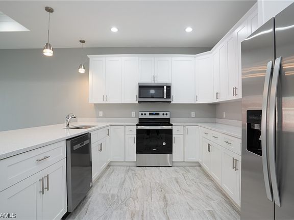 3rd image of 2112 French St