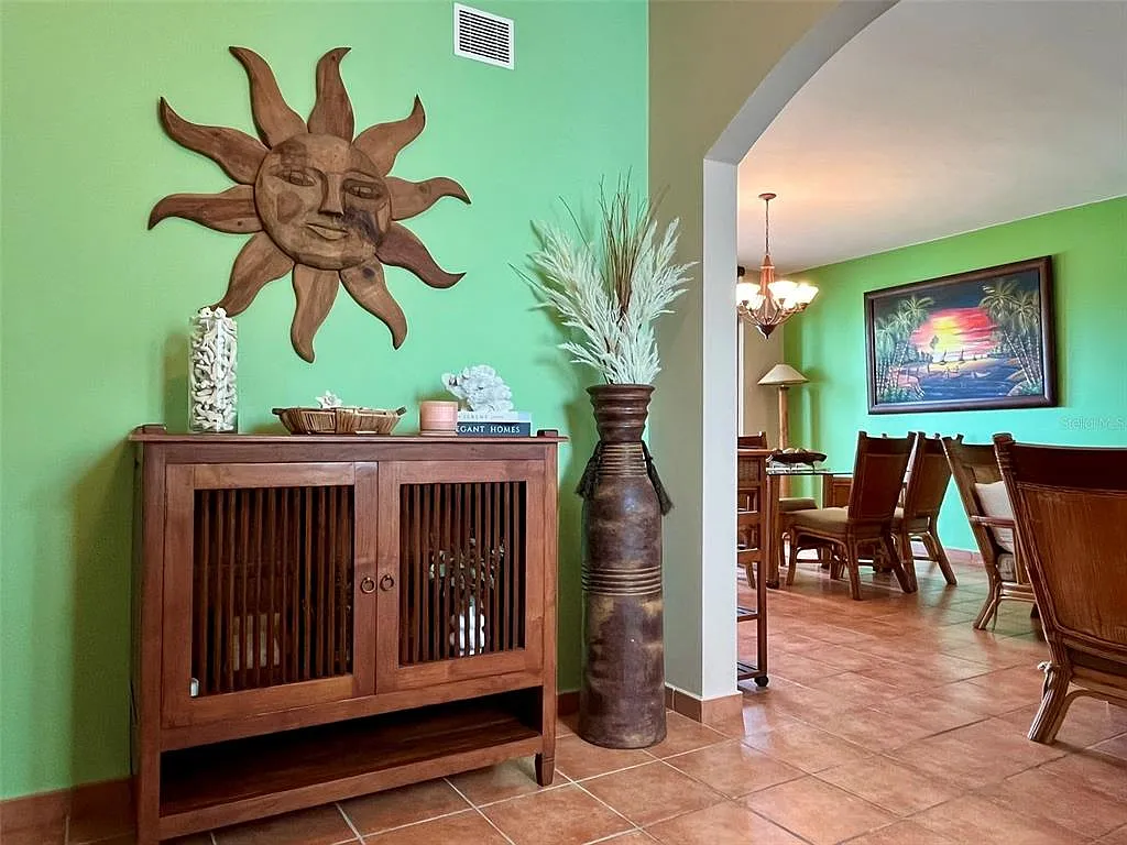 2 bed, 2.0 bath, 1772 sqft, $2,950 — Photo 2