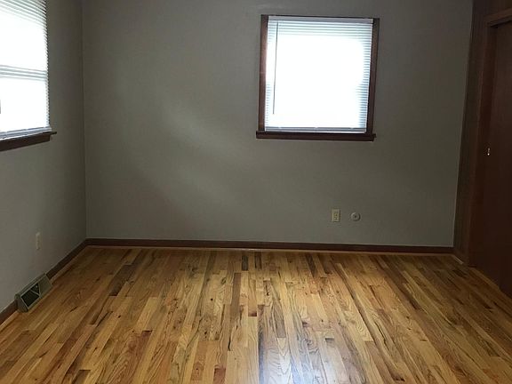 5th image of 3005 Princeton Ave