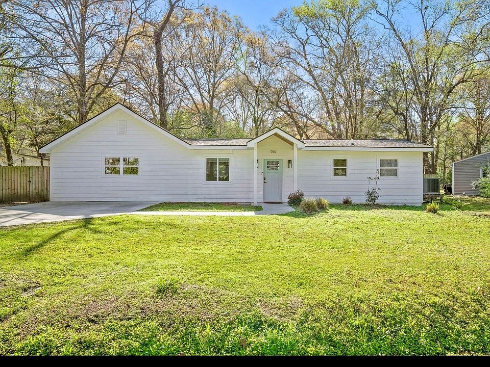 1st image of 914 King Richard Dr