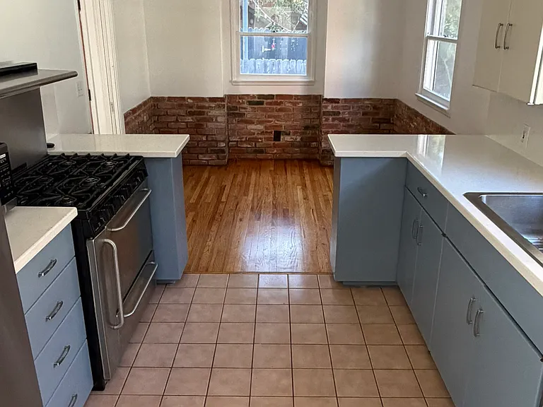 118 Breeze Ave — Photo 11