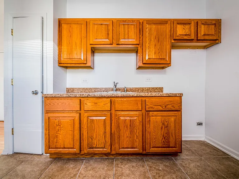 7701 S Ashland Ave — Photo 21