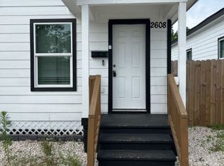 2608 Mills St, Houston, TX 77026