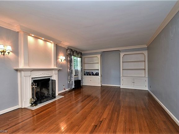 4th image of 3372 Glencairn Rd