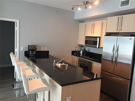 3rd image of 1111 SW 1 Avenue #PH4016