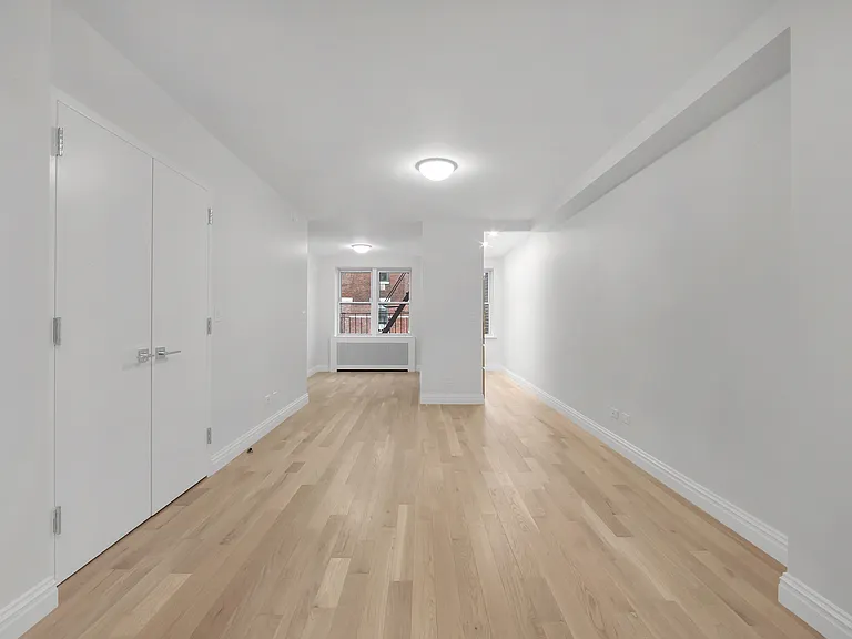 780 Greenwich St #4R — Photo 1