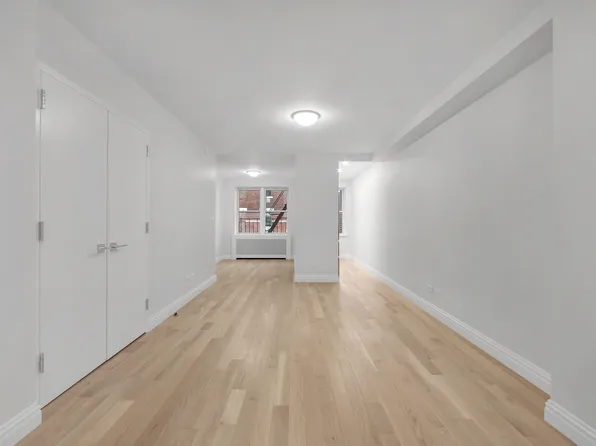 780 Greenwich Street image 1 of 8