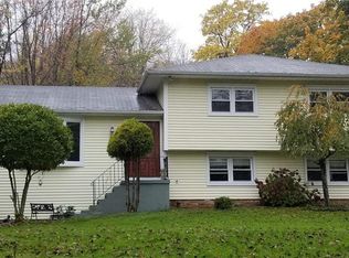 35 Shear Hill Rd, Mahopac, NY 10541