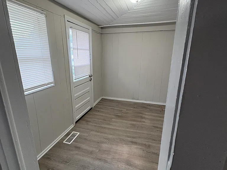 808 Brake St — Photo 12
