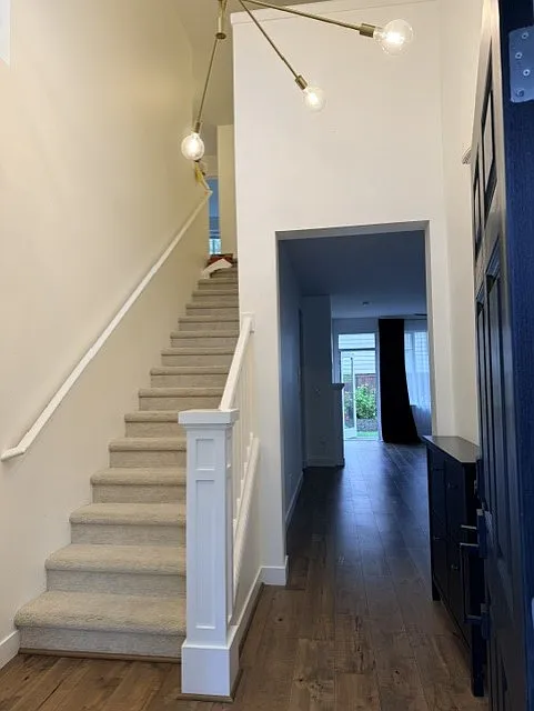 3 bed, 2.5 bath, 1790 sqft, $3,300 — Photo 2