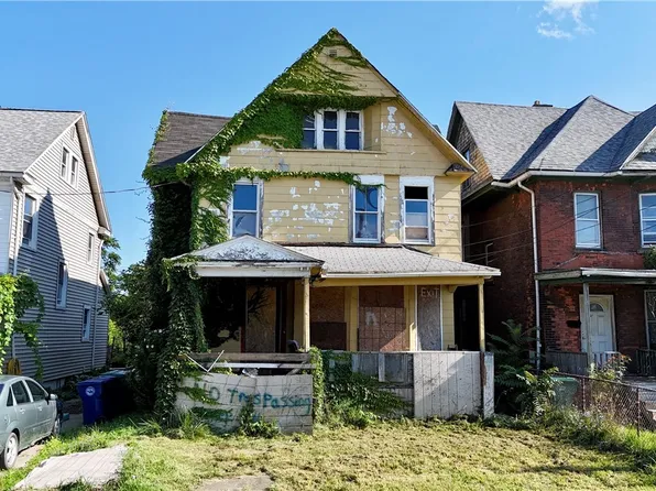 826 Ashland Ave, Niagara Falls, NY 14301