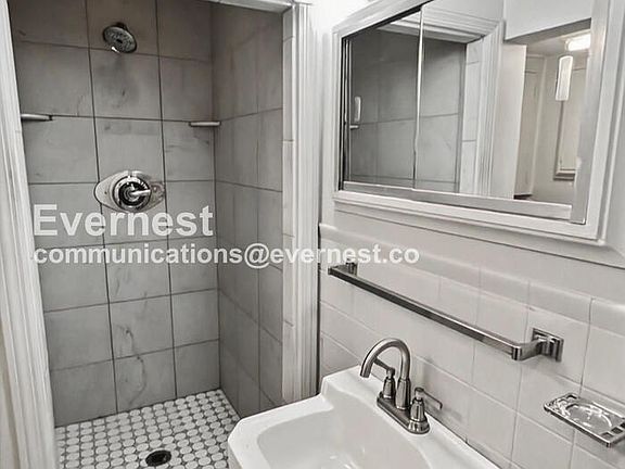 5th image of 1700 Ashmore Ave #B