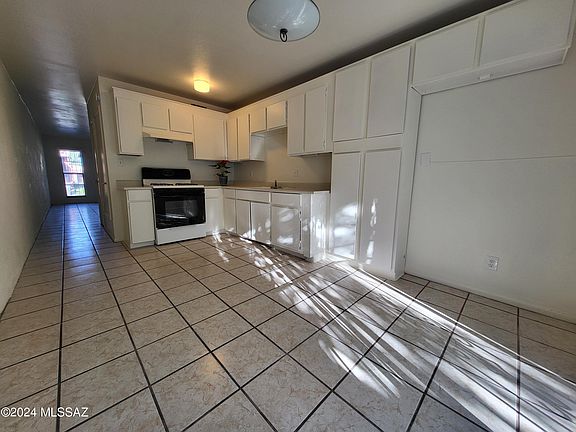 5th image of 3280 N Calle Villa Hermosa
