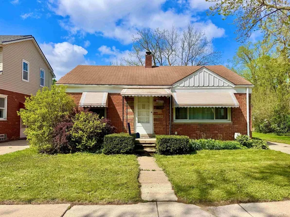 16475 Rosemary Ave, Fraser, MI 48026