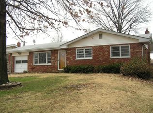 316 Lambeth Ln, Saint Louis, MO