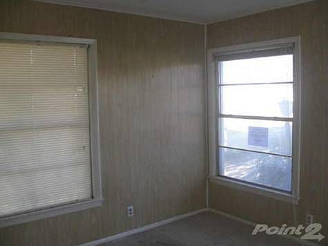 1st image of 1662 Long Ave