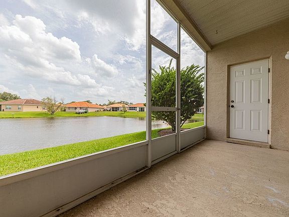 4th image of 2218 Garden Lake Dr