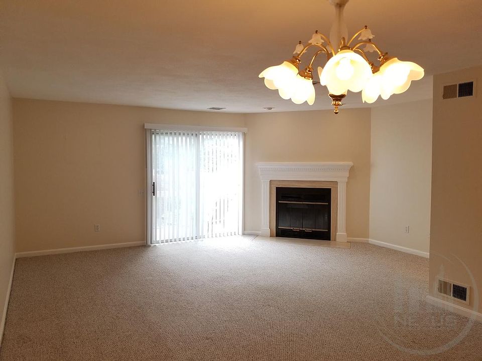 1st image of 57 Trellis Dr