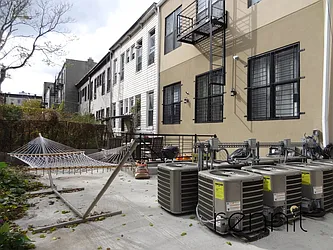 Rented by Rennit Inc.