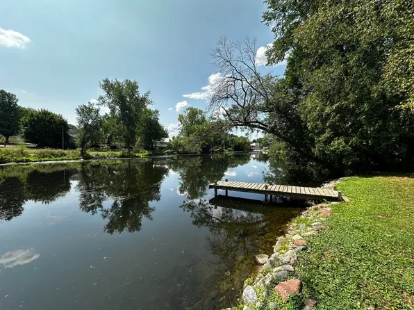 111 Forton Ct, Stoughton, WI 53589