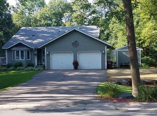2111 Kestrel Trl, Buffalo, MN 55313