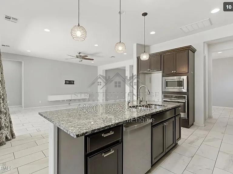 1083 E Holland Park Dr — Photo 7