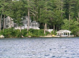 90 Keewaydin Rd, Wolfeboro, NH 03894