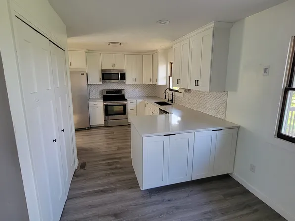 1521 Brookfield Ln, Troy, OH 45373