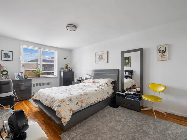 67-40 Booth Street image 3 of 4