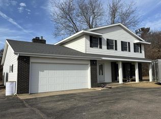 9413 Ellsworth Rd, Tomah, WI 54660