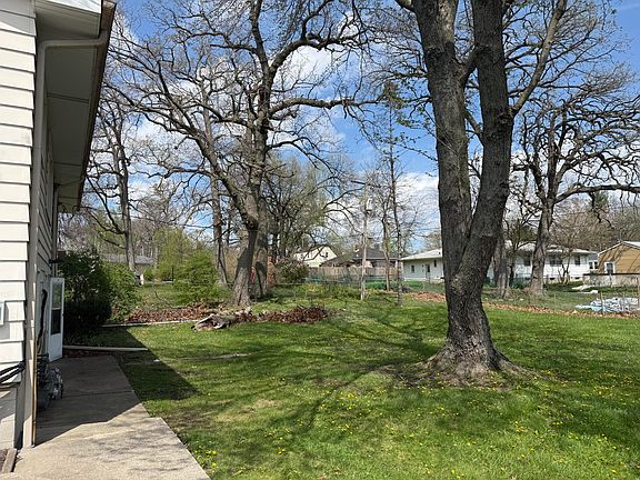 2nd image of 5625 Massachusetts St