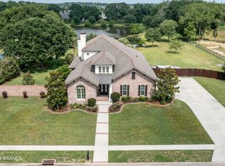 103 Little Lake Ln, Youngsville, LA 70592