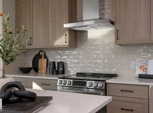 2524 158th St SW, Edmonton, AB T6W 2S4