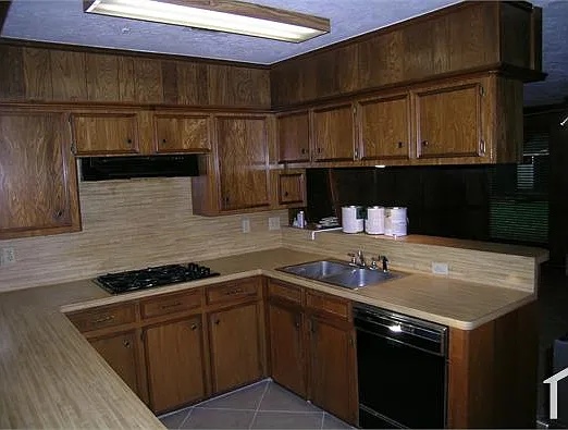 2931 Cherry Hills Dr — Photo 3