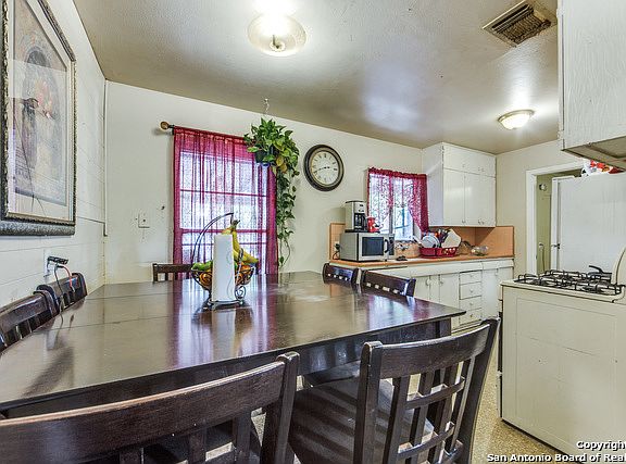 5th image of 219 Hartline Dr