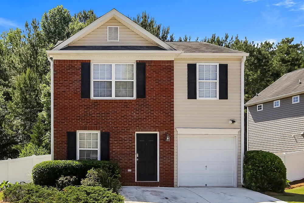 3 bed, 2.5 bath, 1260 sqft, $2,090 — Photo 1