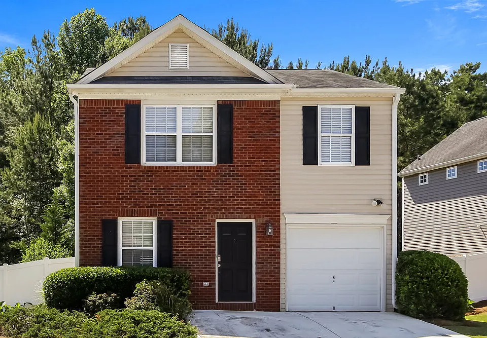136 Oak Grove Pl