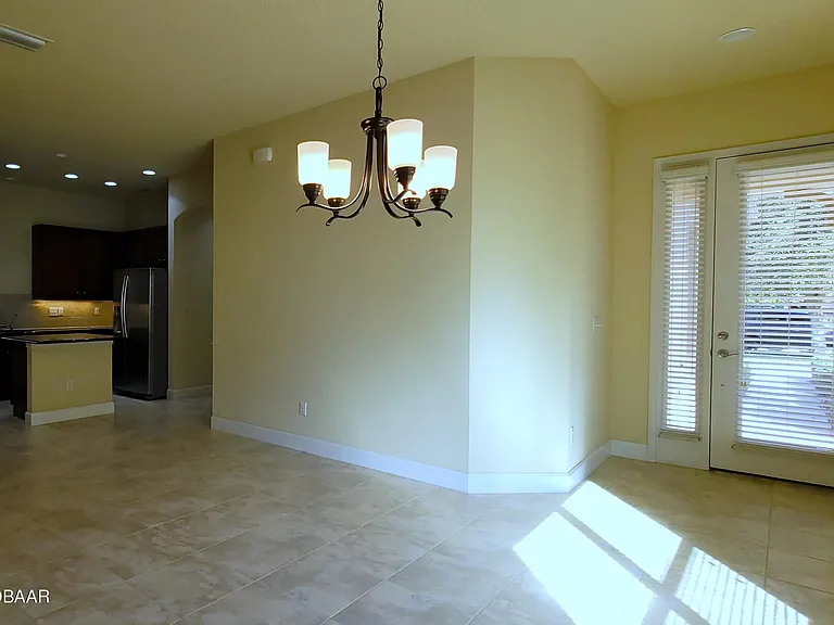 1028 Kilkenny Ln — Photo 7