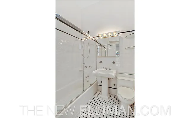 Rented by Douglas Elliman | media 7