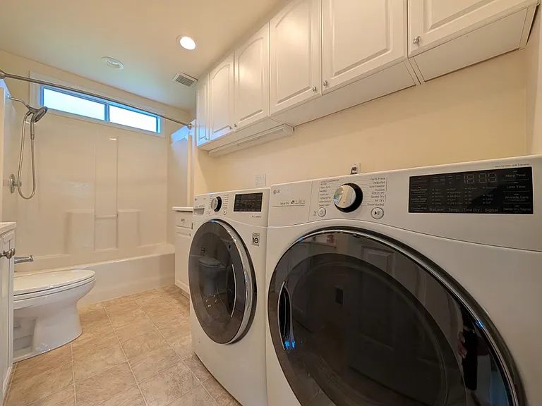 1022 Oakes Ave #A — Photo 8