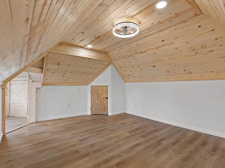 1704 Bailey Ave — Photo 13