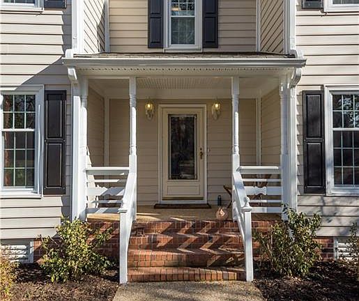 3rd image of 1921 Windingridge Dr