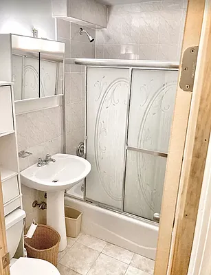 Rented by Jack B Shapiro | media 6