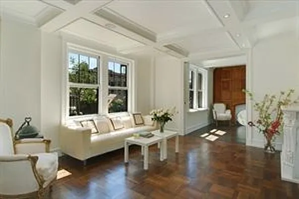 Sold by Corcoran | media 47