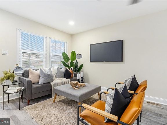 4th image of 8 Lenis Ct