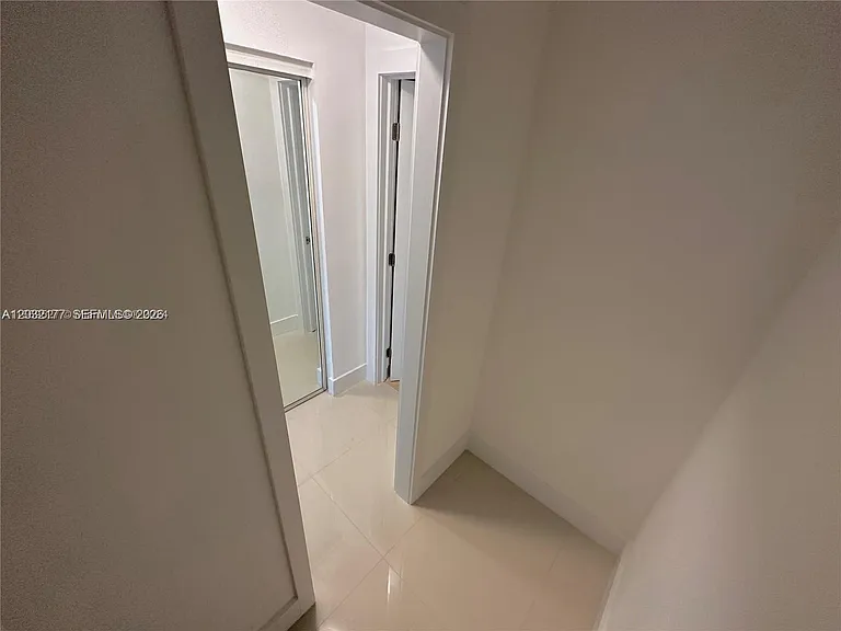 2851 NE 183rd St #109E — Photo 14