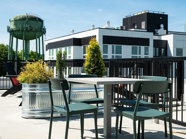 Paceline, 1375 N Killingsworth St #Ad70b3c20, Portland, OR 97217