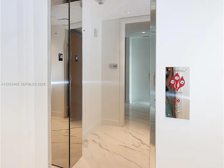 15701 Collins 1403 Sunny #1403 — Photo 8